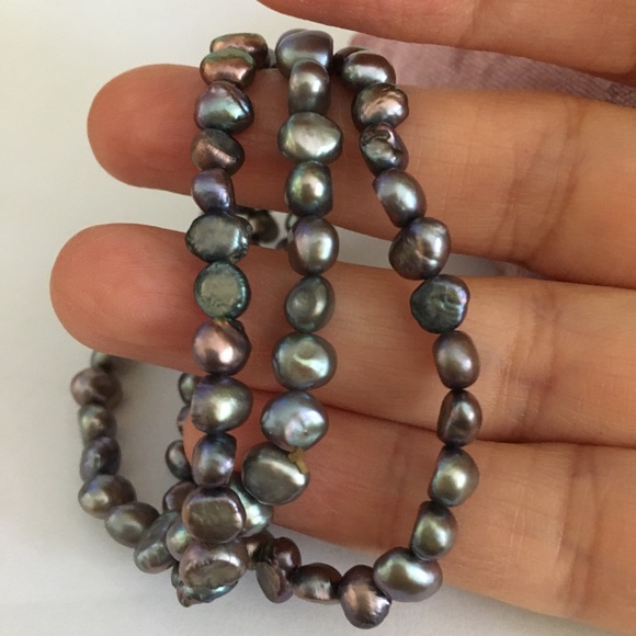 Cultured freshwater peacock grey pearl bracelet - Picture 4 of 6